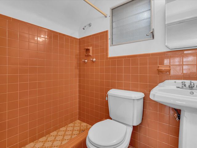 702 S RIVERSIDE Drive, Pompano Beach, FL 33062