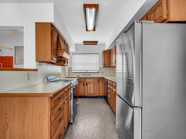 702 S RIVERSIDE Drive, Pompano Beach, FL 33062