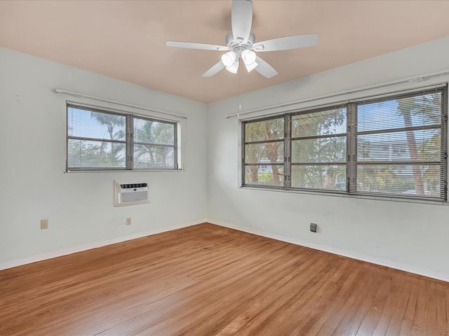 702 S RIVERSIDE Drive, Pompano Beach, FL 33062