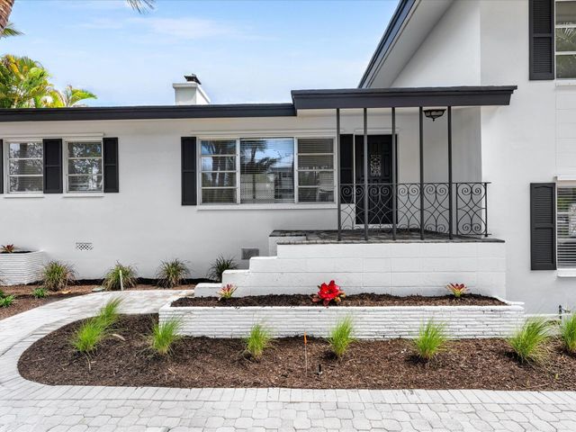 702 S RIVERSIDE Drive, Pompano Beach, FL 33062