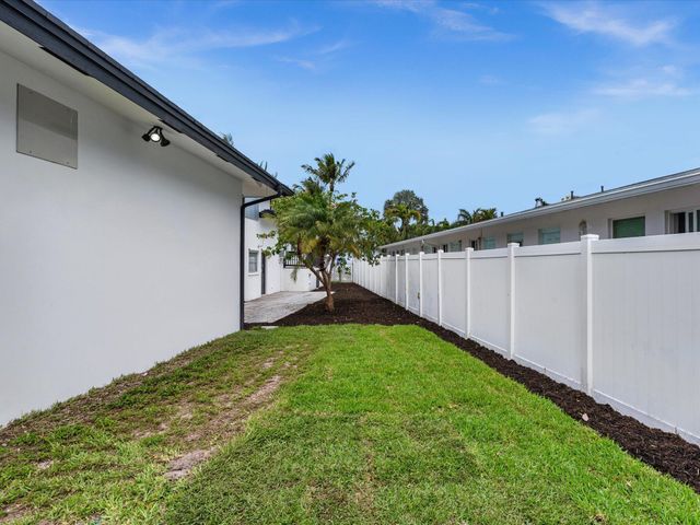 702 S RIVERSIDE Drive, Pompano Beach, FL 33062