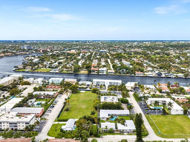 702 S RIVERSIDE Drive, Pompano Beach, FL 33062