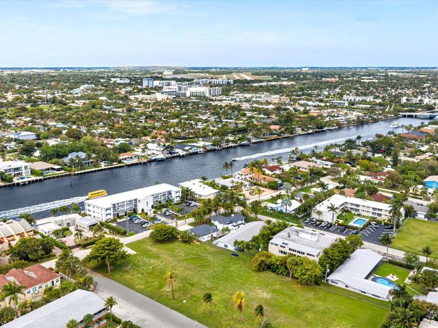 702 S RIVERSIDE Drive, Pompano Beach, FL 33062