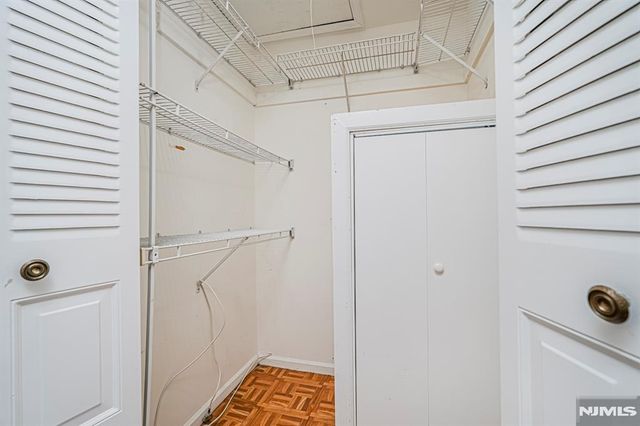 412 68th Street 17, Guttenberg, NJ 07093