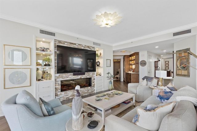 5823 BOWEN DANIEL DRIVE 901, Tampa, FL 33616