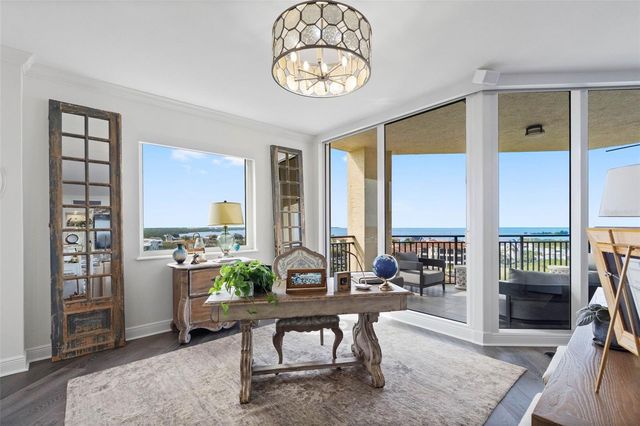 5823 BOWEN DANIEL DRIVE 901, Tampa, FL 33616