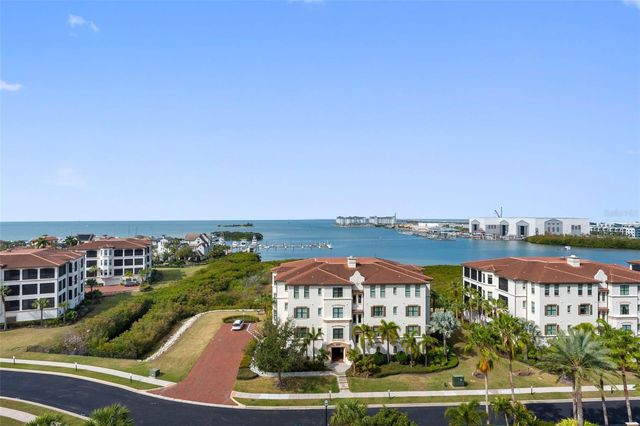 5823 BOWEN DANIEL DRIVE 901, Tampa, FL 33616