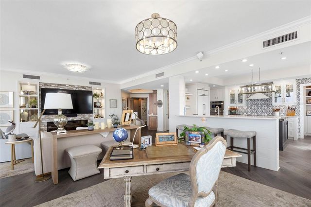 5823 BOWEN DANIEL DRIVE 901, Tampa, FL 33616