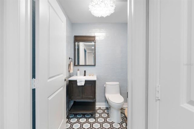 5823 BOWEN DANIEL DRIVE 901, Tampa, FL 33616