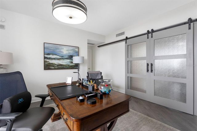 5823 BOWEN DANIEL DRIVE 901, Tampa, FL 33616