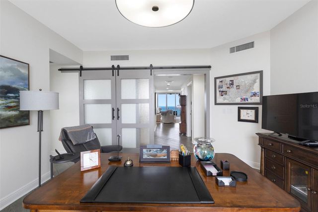 5823 BOWEN DANIEL DRIVE 901, Tampa, FL 33616