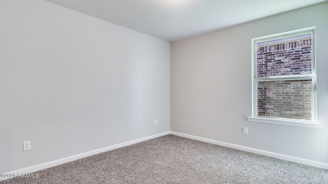 107 Lake Oak Drive, Lafayette, LA 70507