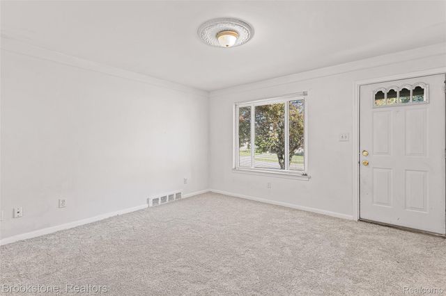 11252 Jewett Avenue, Warren, MI 48089