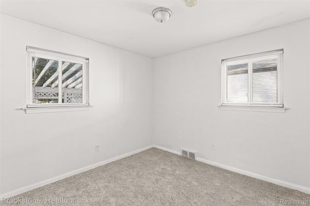 11252 Jewett Avenue, Warren, MI 48089