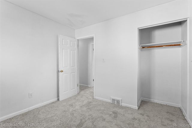11252 Jewett Avenue, Warren, MI 48089