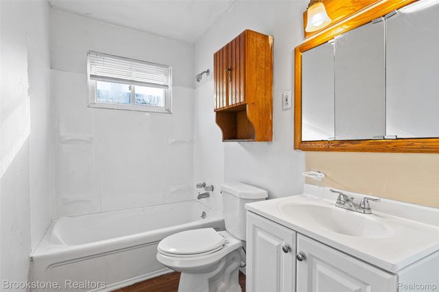 11252 Jewett Avenue, Warren, MI 48089