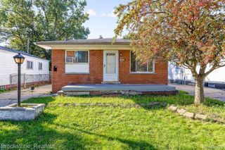 11252 Jewett Avenue, Warren, MI 48089