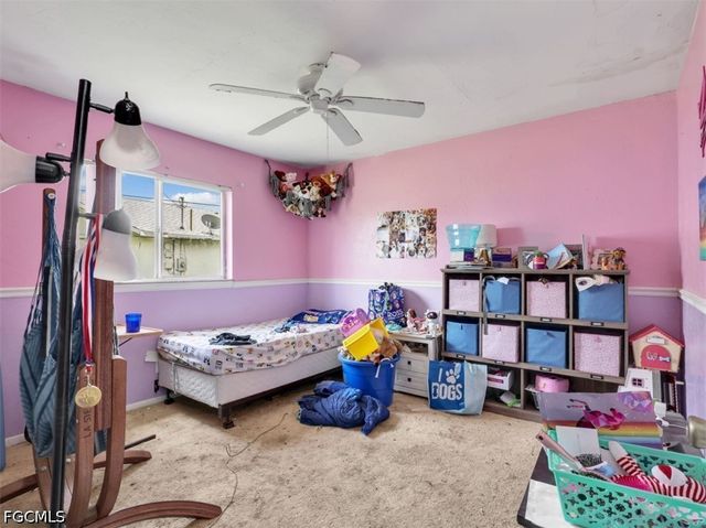 209 NE 9th CT, Cape Coral, FL 33909