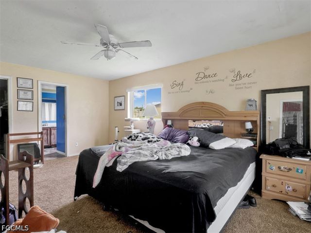 209 NE 9th CT, Cape Coral, FL 33909