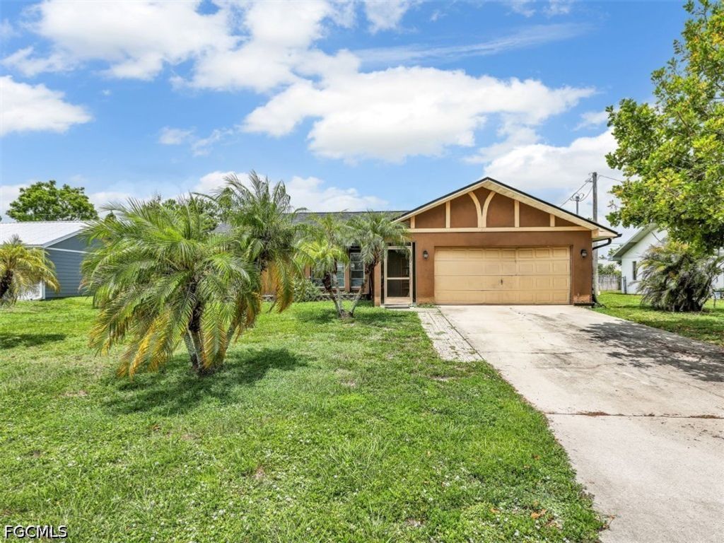 209 NE 9th CT, Cape Coral, FL 33909