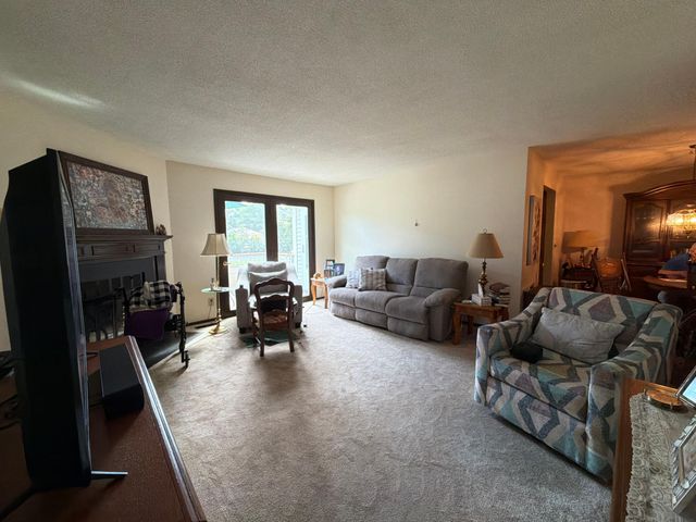 5135 Balmoral Lane, Bloomington, MN 55437