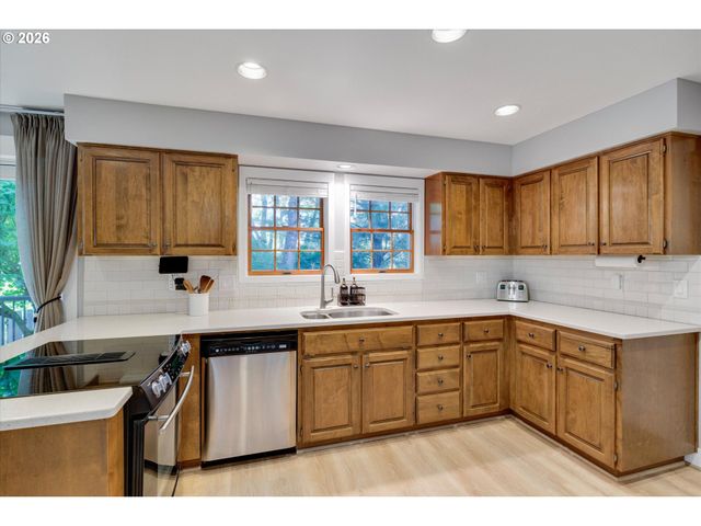29795 Sw JACKSON Way, Wilsonville, OR 97070