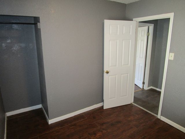 905 Wallis Avenue, Santa Anna, TX 76878