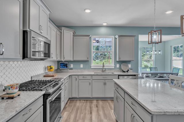 405 Fenwick Drive, Woodruff, SC 29388