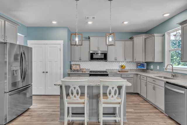 405 Fenwick Drive, Woodruff, SC 29388