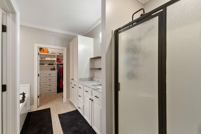 11 W Donnington Ct., Hattiesburg, MS 39402