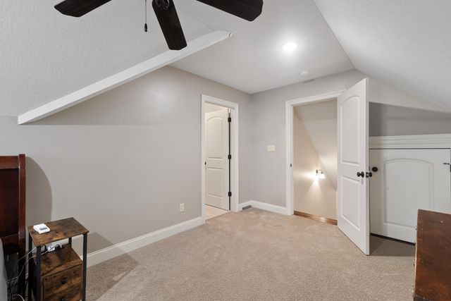 11 W Donnington Ct., Hattiesburg, MS 39402