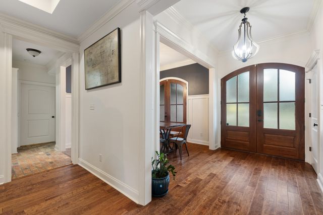 11 W Donnington Ct., Hattiesburg, MS 39402