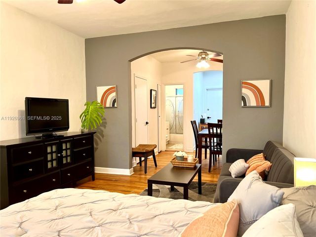 1561 Lenox Ave 9, Miami Beach, FL 33139