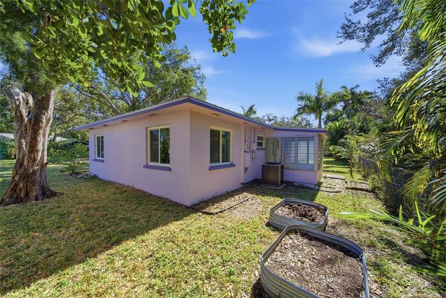 204 22ND STREET W, Bradenton, FL 34205