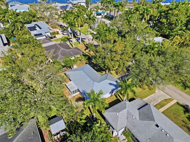 204 22ND STREET W, Bradenton, FL 34205