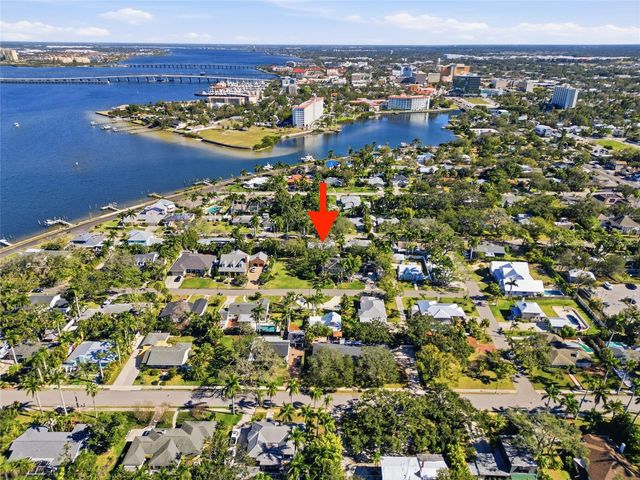 204 22ND STREET W, Bradenton, FL 34205