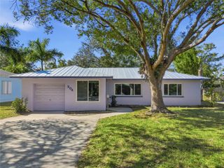 204 22ND STREET W, Bradenton, FL 34205