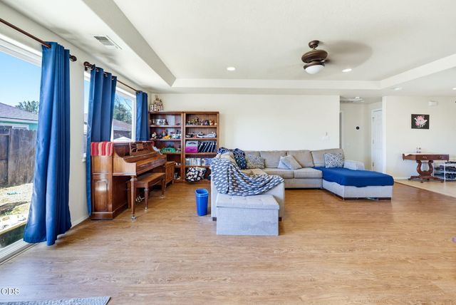 7321 Juniper Court, White City, OR 97503