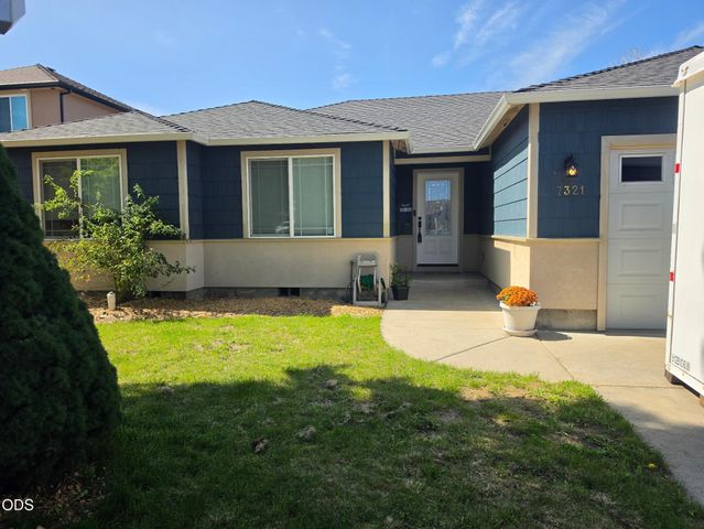 7321 Juniper Court, White City, OR 97503