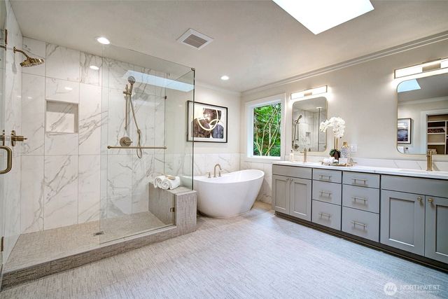 12825 NE 78th Place, Kirkland, WA 98033