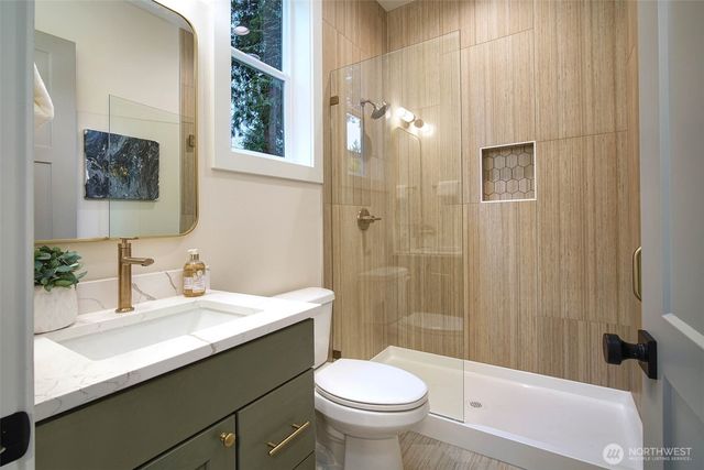 12825 NE 78th Place, Kirkland, WA 98033