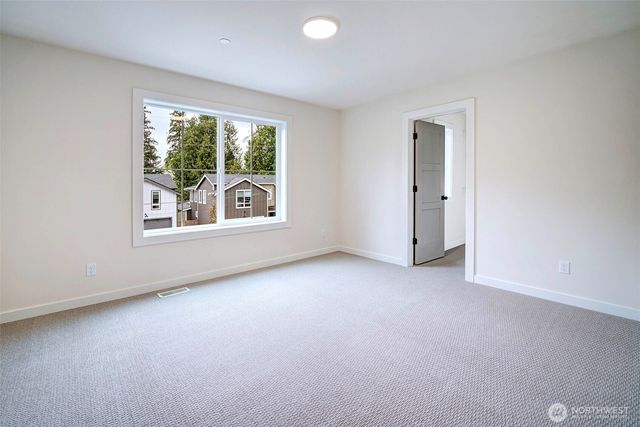 12825 NE 78th Place, Kirkland, WA 98033
