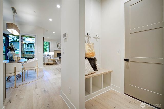 12825 NE 78th Place, Kirkland, WA 98033