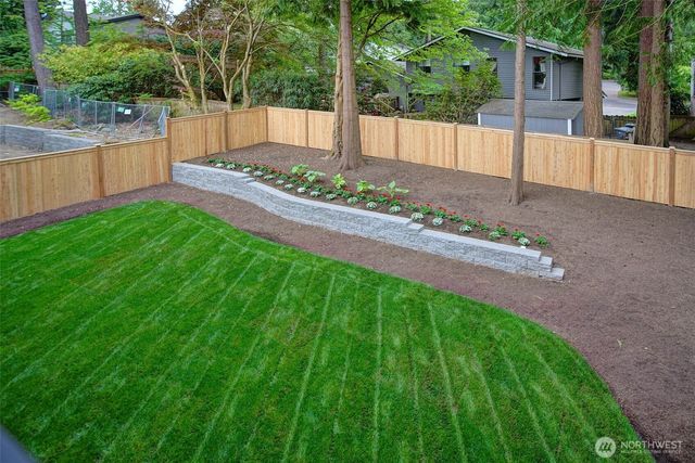 12825 NE 78th Place, Kirkland, WA 98033