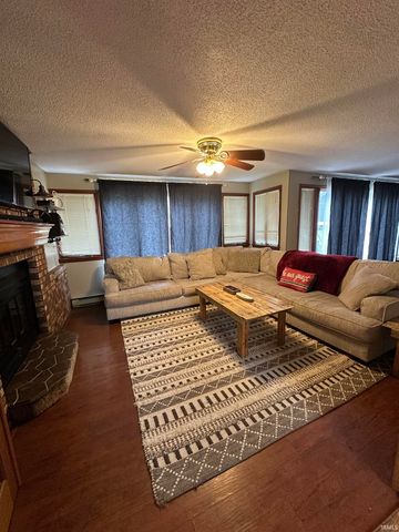 1863 S Lakeview Estate, Wabash, IN 46992