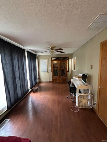 1863 S Lakeview Estate, Wabash, IN 46992