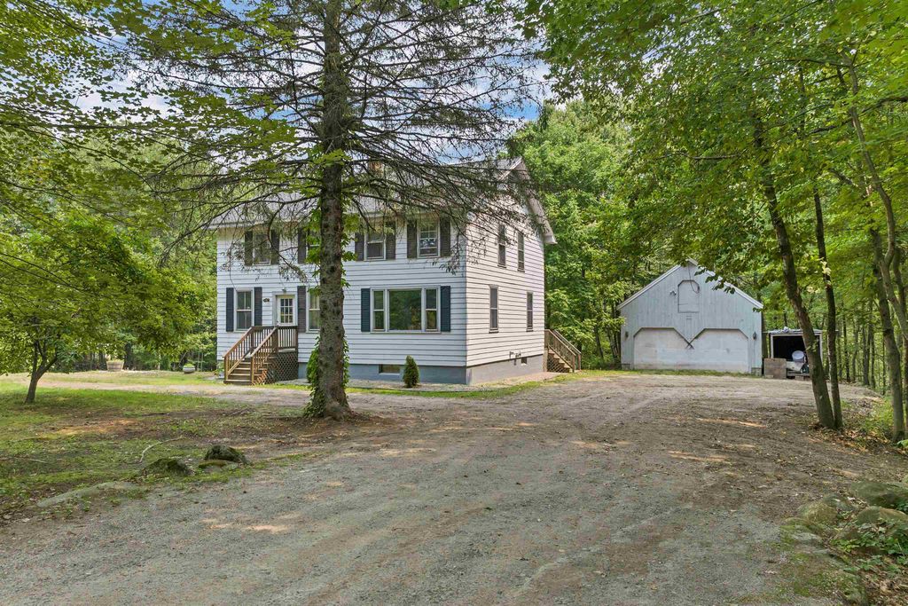 96 Bart Clough Road, Weare, NH 03281