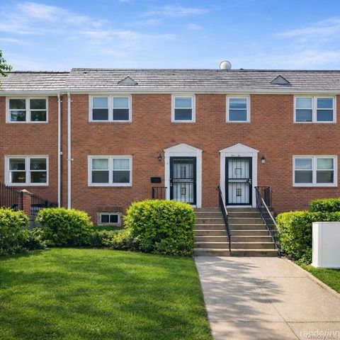 150-22 77th Avenue, Flushing, NY 11367