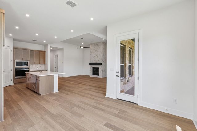 206 San Saba DR, Buda, TX 78610