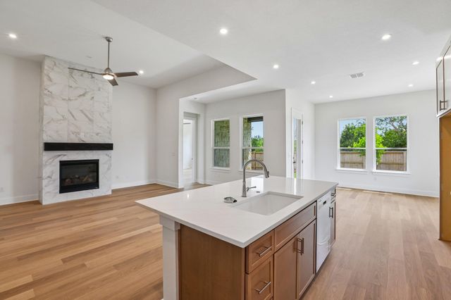 206 San Saba DR, Buda, TX 78610